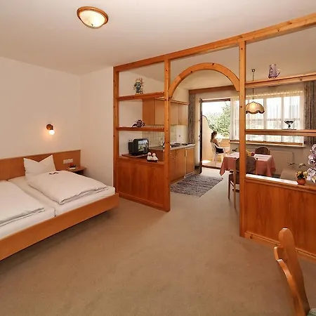 Landhaus Maria Bed&breakfast 3*